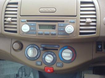 2004 Nissan March Photos