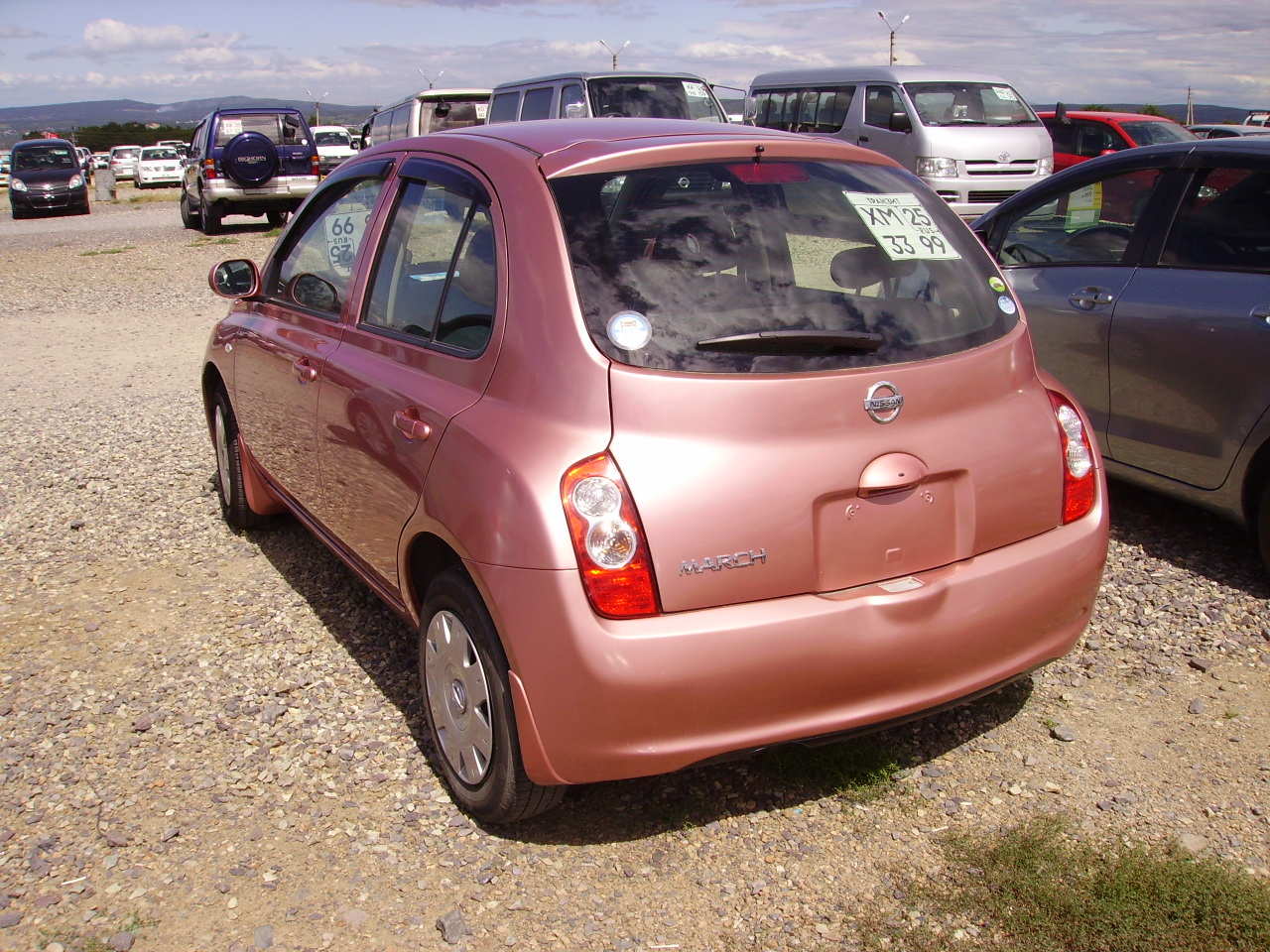 Nissan march 2008