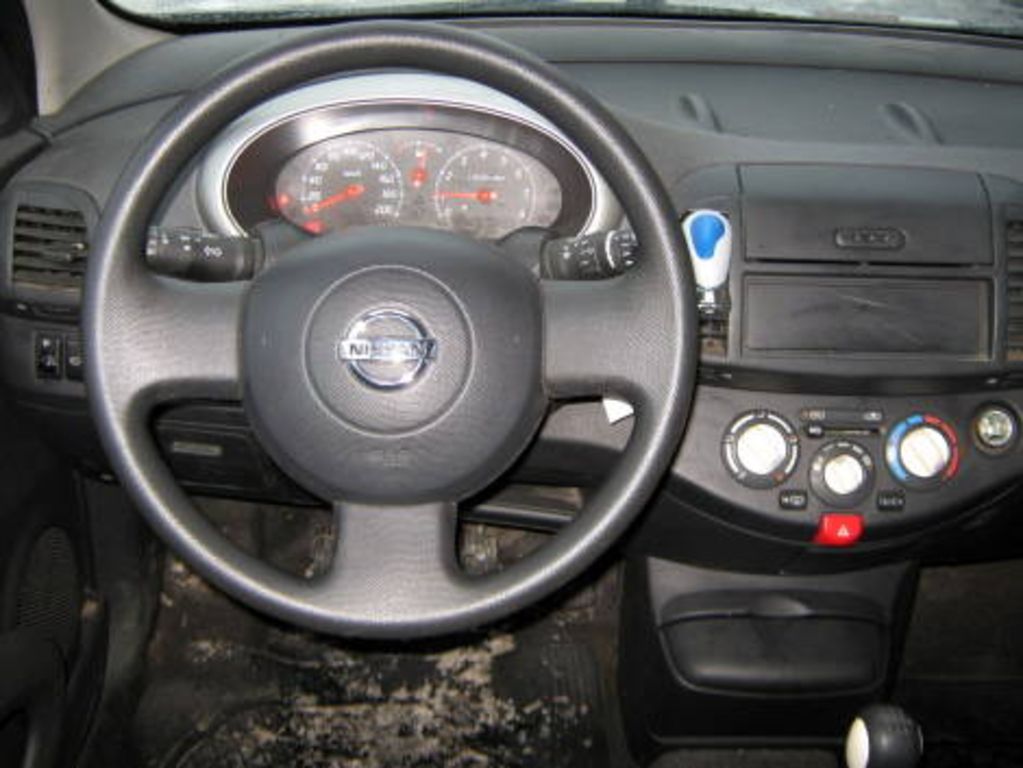 2004 Nissan Micra