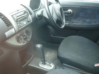 2004 Nissan Note Pics