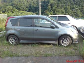 2005 Nissan Note Pictures