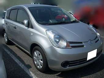 2005 Nissan Note Pictures