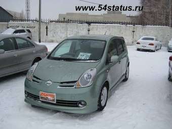 2005 Nissan Note Photos