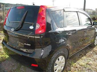 2005 Nissan Note Pictures