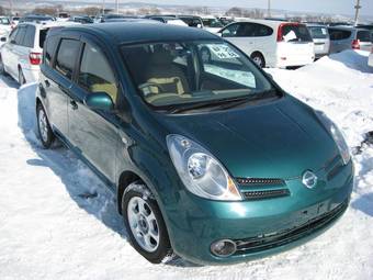 2005 Nissan Note Pictures