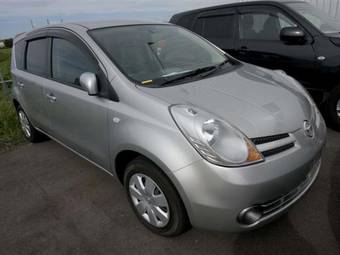 2005 Nissan Note Pictures