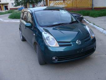 2005 Nissan Note Photos