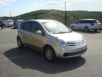 2005 Nissan Note Photos