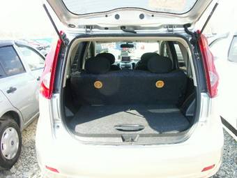 2006 Nissan Note Photos