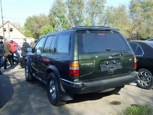 1998 Nissan Pathfinder