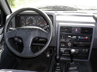 1993 Nissan Patrol Pictures