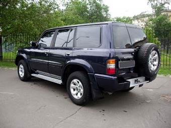 1998 Nissan Patrol Photos