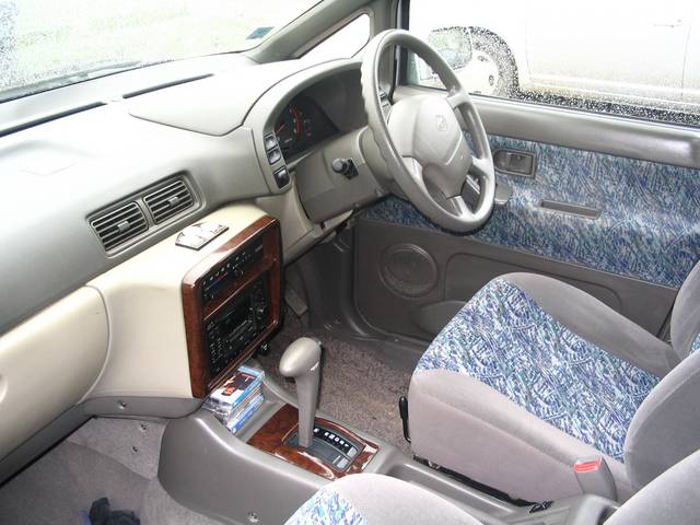 1996 Nissan Prairie Joy