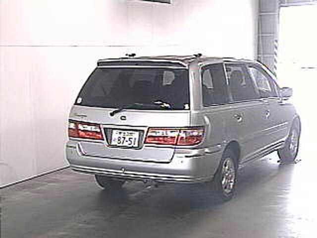 1998 Nissan Presage Pictures