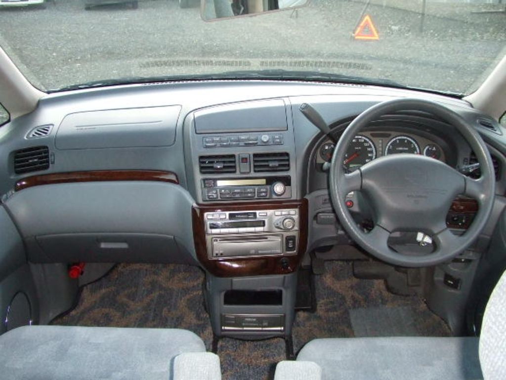 1999 Nissan Presage