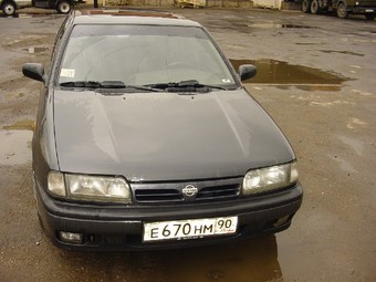 1991 Nissan Primera Photos