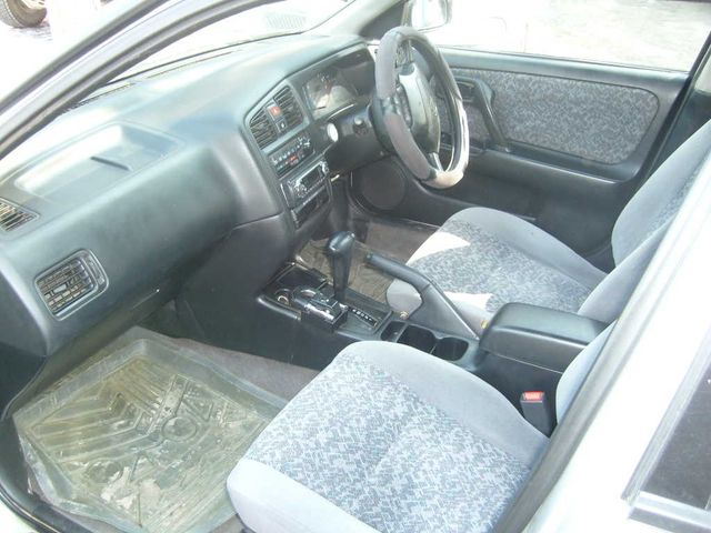 1996 Nissan Primera