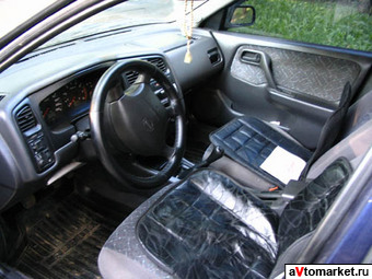 1997 Nissan Primera Photos