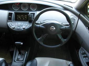 2001 Nissan Primera Pictures