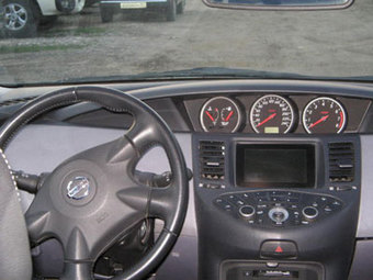 2002 Nissan Primera Pictures