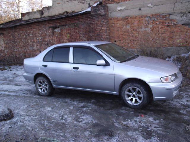 1998 Nissan Pulsar