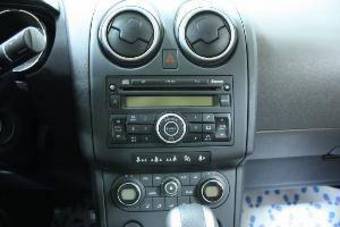 2009 Nissan Qashqai Pictures