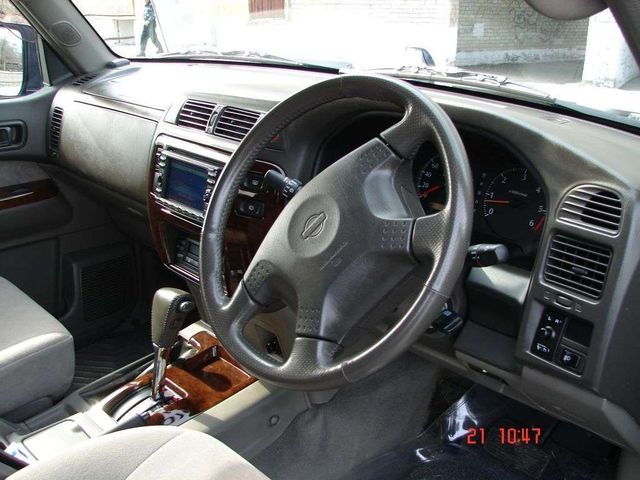 1999 Nissan Safari