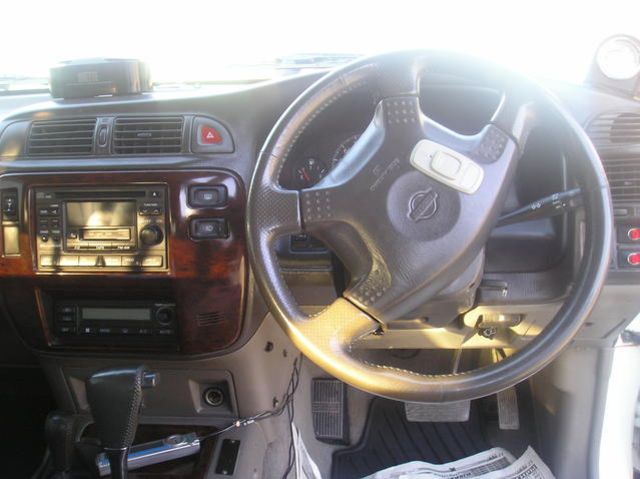 1999 Nissan Safari