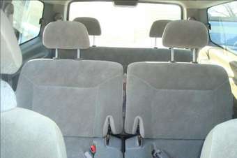 2001 Nissan Serena Photos