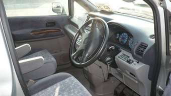 2001 Nissan Serena Pics