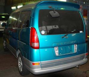 2001 Nissan Serena Pictures