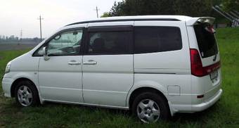 2001 Nissan Serena Pictures