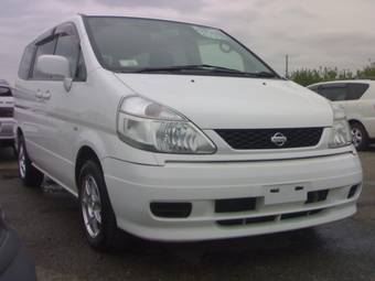 2001 Nissan Serena Photos