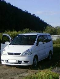 2001 Nissan Serena Pictures