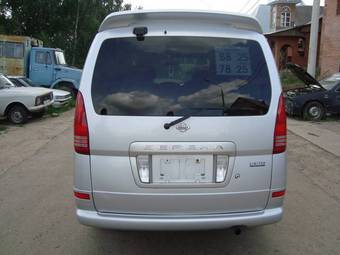 2001 Nissan Serena Pics