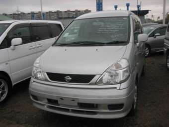 2002 Nissan Serena