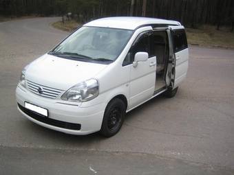 2002 Nissan Serena Pictures