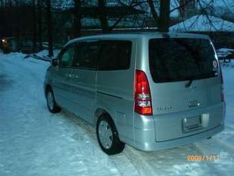 2003 Nissan Serena Pictures