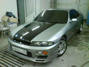 1998 Nissan Skyline Photos