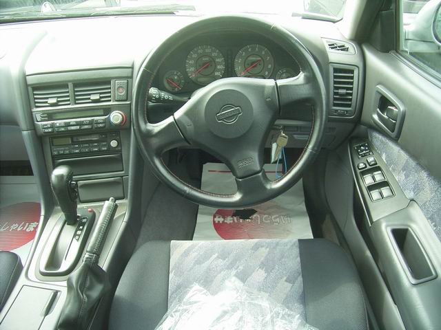 1999 Nissan Skyline Pictures