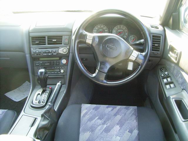 1999 Nissan Skyline Pictures