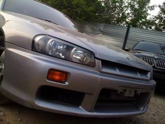 2000 Nissan Skyline Photos