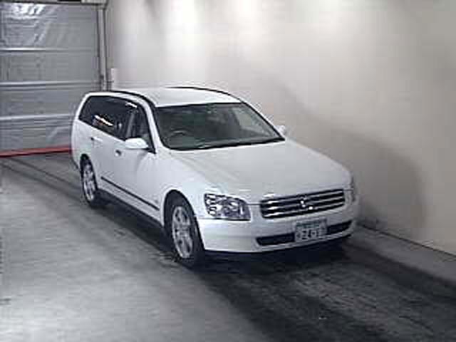 2001 Nissan Stagea Photos