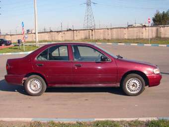 1998 Nissan Sunny Photos