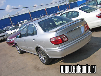 2001 Nissan Sunny Pictures