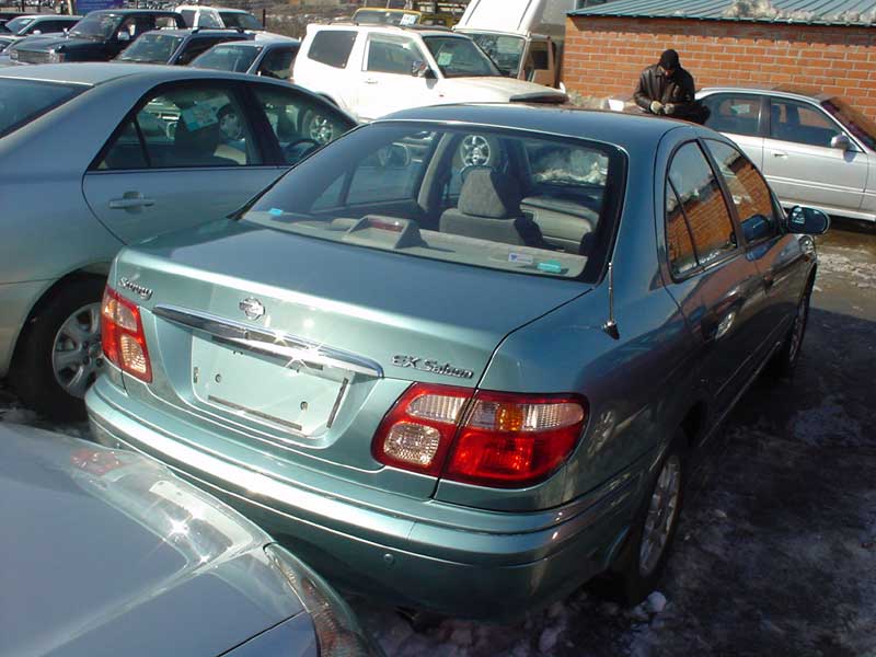 2001 Nissan Sunny Pics