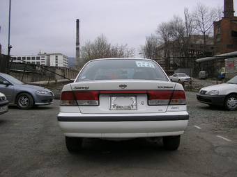 2001 Nissan Sunny Photos