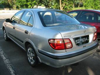 2001 Nissan Sunny Wallpapers