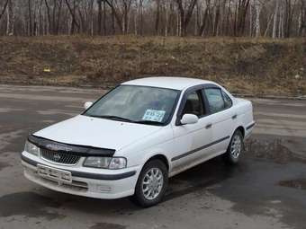 2001 Nissan Sunny Pics