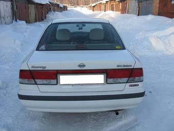 2001 Nissan Sunny Pictures